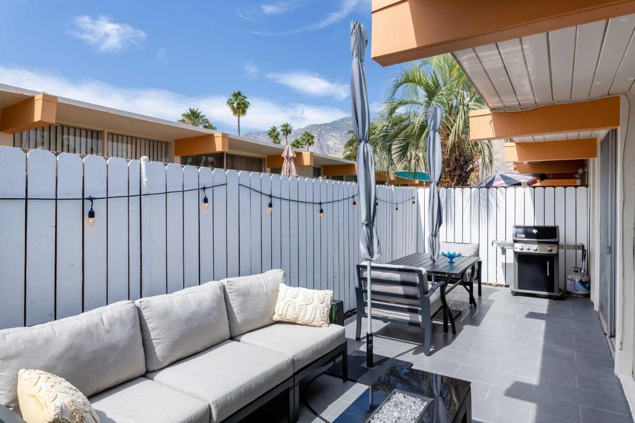 Mid-Century Palm Springs Bungalow With Patio! ภายนอก รูปภาพ